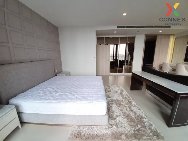 FOR RENT condo Noble Ploenchit , Duplex , high floor , BTS-Phloen FOR RENT condo Noble Ploenchit , Duplex , high floor , BTS-Phloen